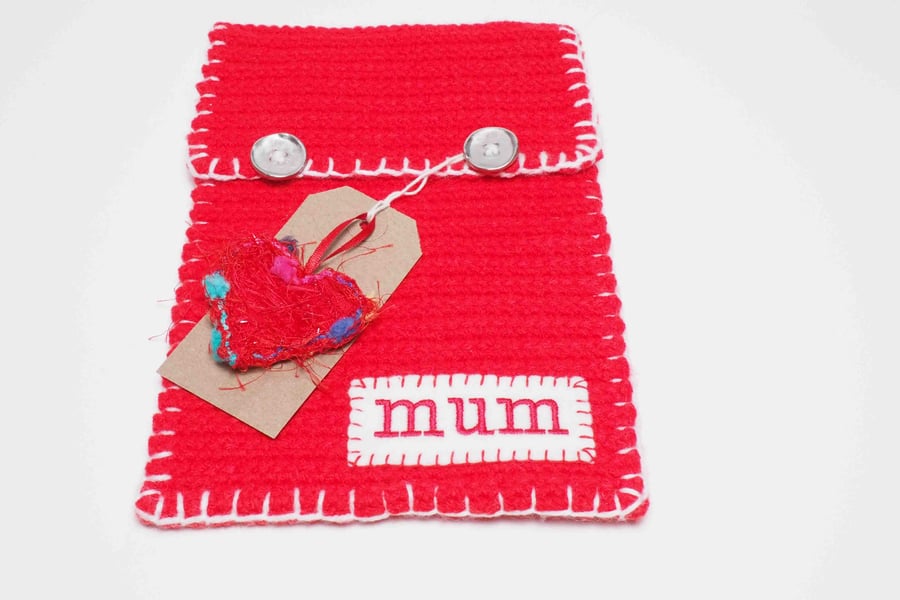 Free P&P. Gift bag & keepsake & tag, with embroidered 'mum' logo, red & white