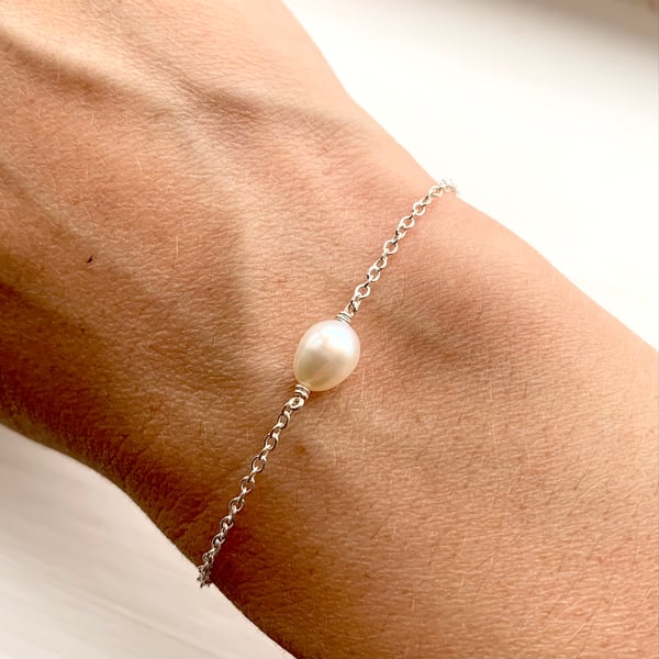 Silver Pearl Bracelet 
