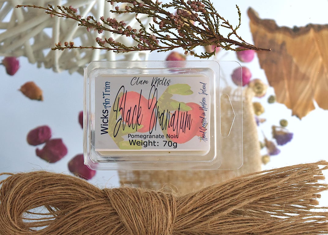 Black Granatum Hand Crafted Soy Wax Melts Long Lasting Fragrance Clam Melts