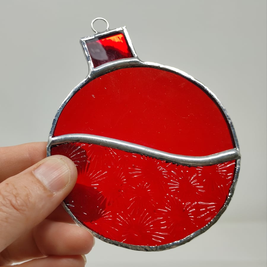Stained glass Christmas baubles round red copperfoil suncatcher