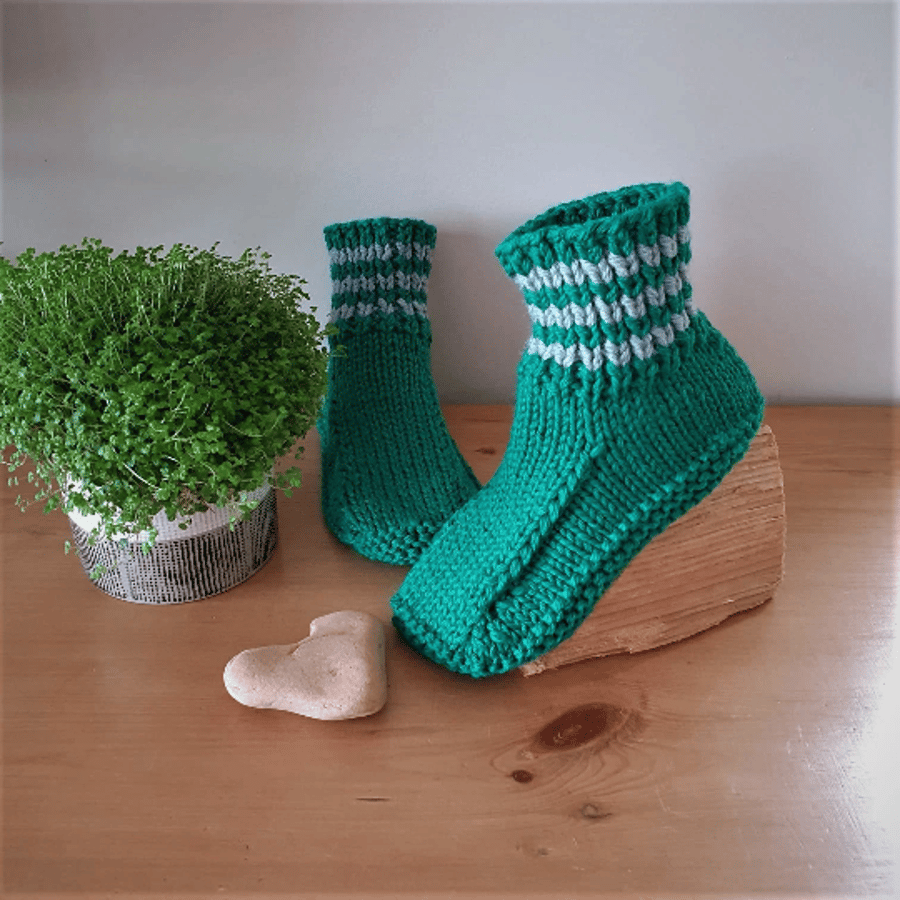 Slippers, Dorm Boots, UK 6-7 Adult Unisex Green & Silver, Hand Knitted, Wool Mix