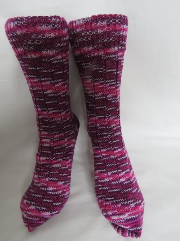 Hand-cranked Knitted Ribbed Wool Socks Size 8 to 9