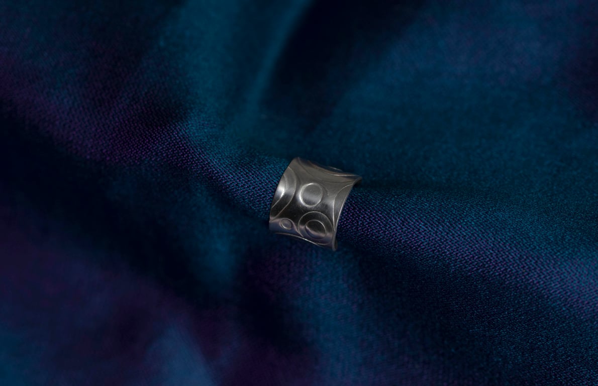 Chunky Sterling Silver ear cuff "Circles5"