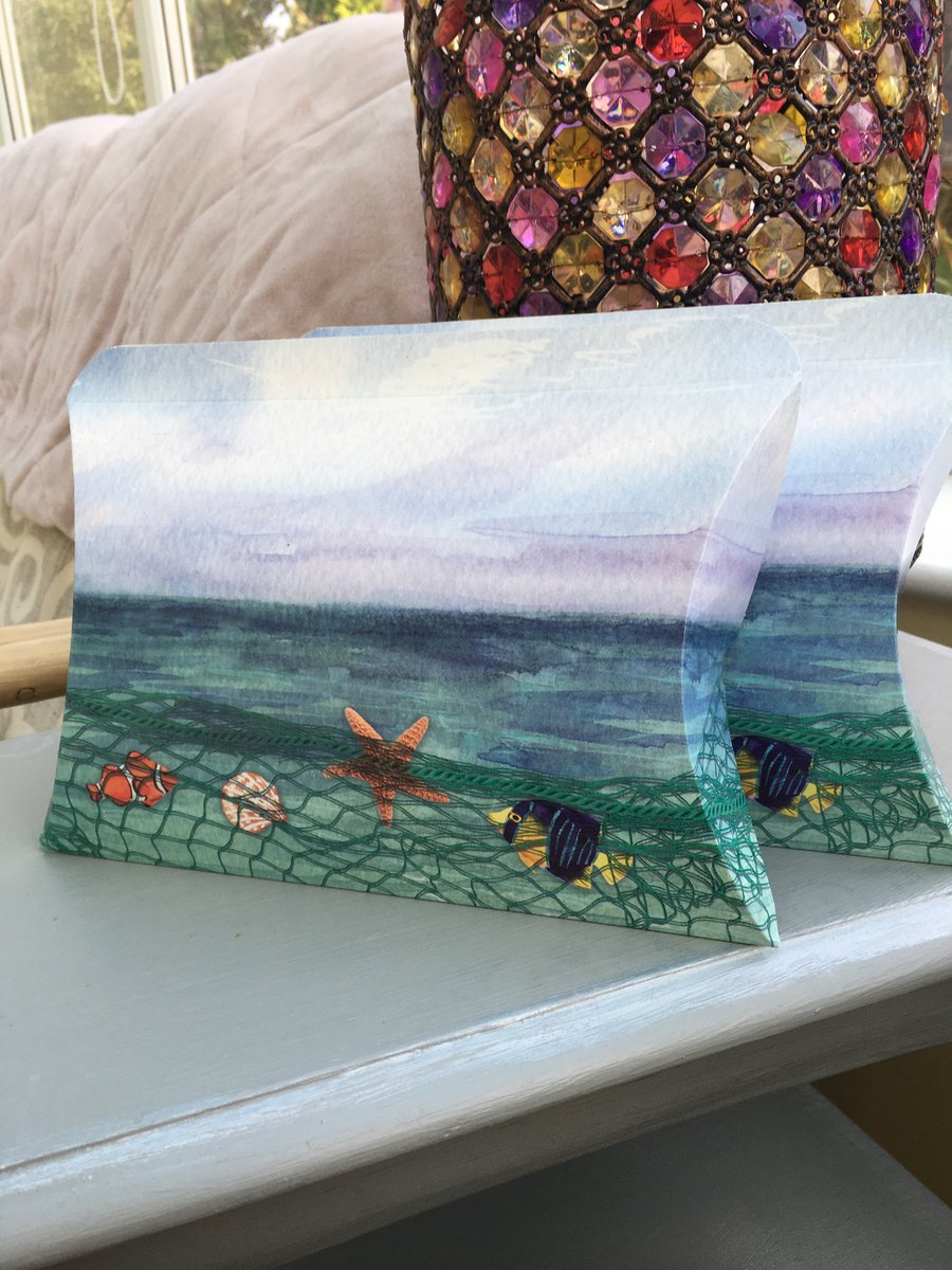 Seascape scene pillow box gift box