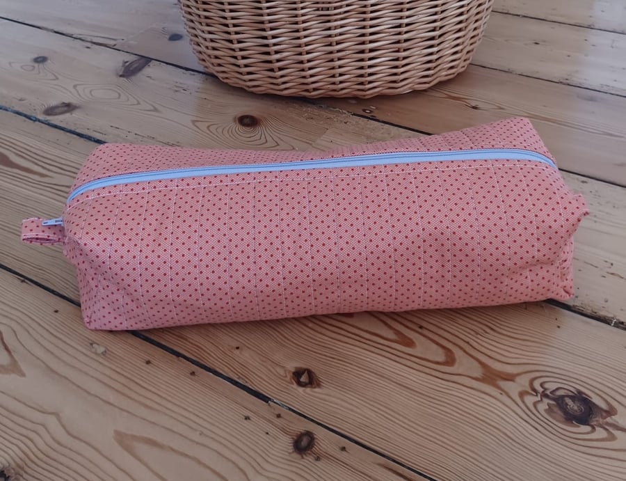 Heat resistant hair tool pouch