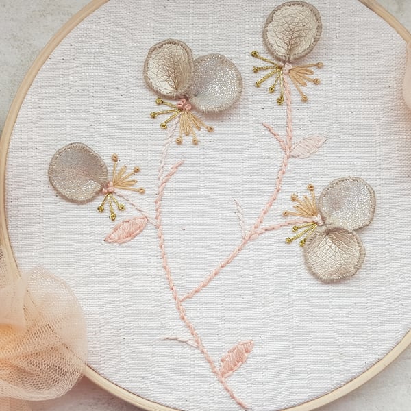 SALE Floral Embroidered Hoop, Flower Hoop Wall Hanging, Home Decor