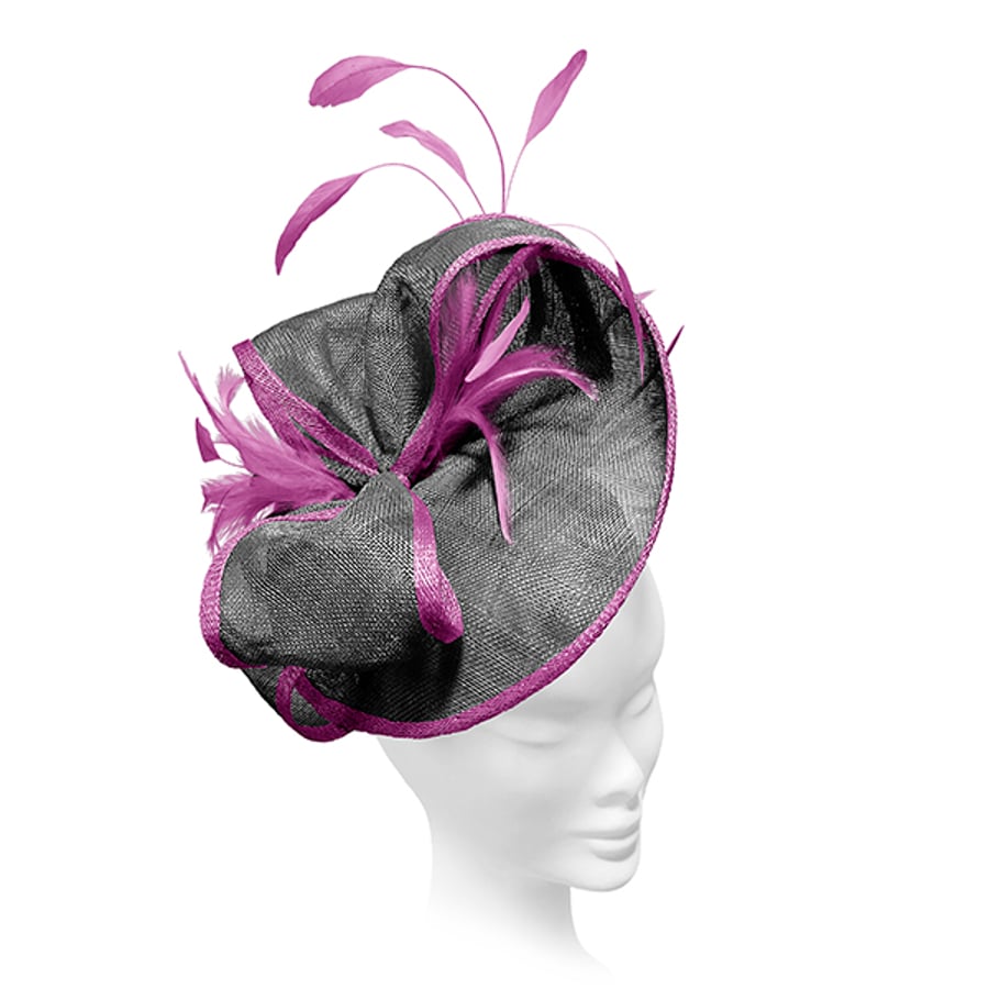 "Daisy".....Sinamay Fascinator