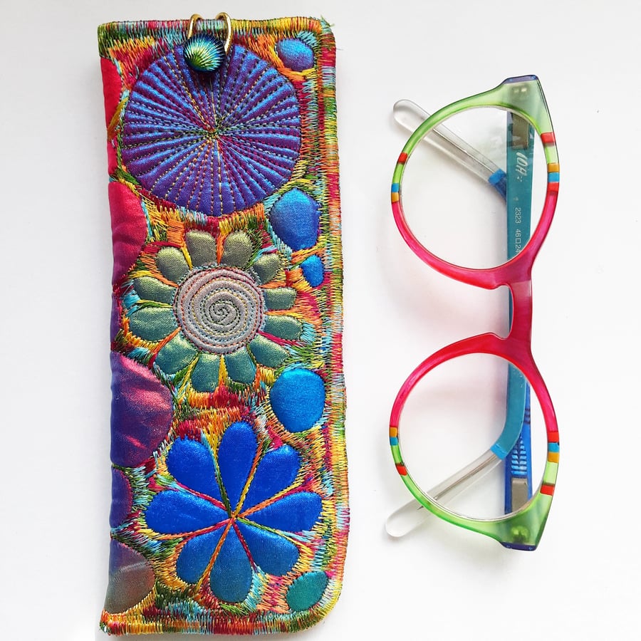 Glasses case Free Machine Embroidery 