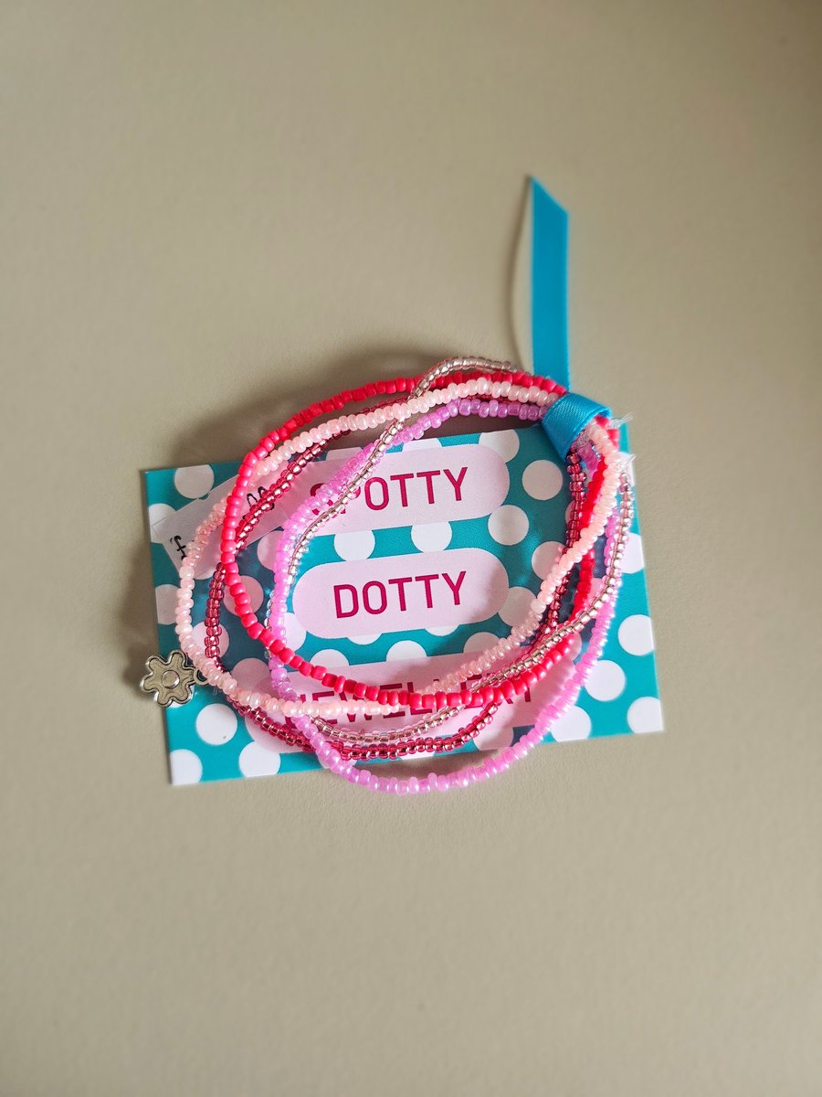 Pink beaded stretchy bracelets 