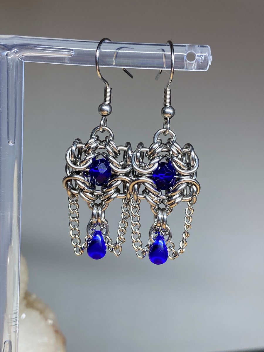 Ciana - Chainmail & Drop Earrings 