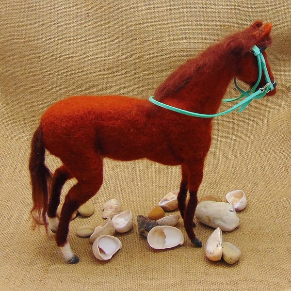Needle Felted Horse, Chestnut Horse Figurine, Soft Horse Sculpture
