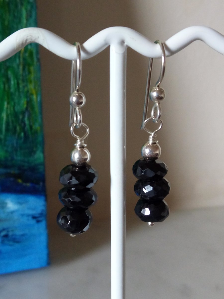 BLACK SPINEL AND STERLING SILVER EARRINGS - FREE SHIPPING WORLDWIDE