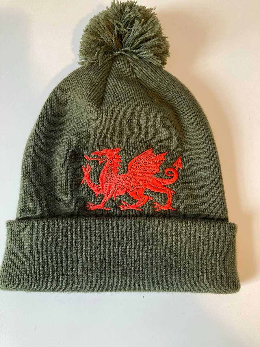 Pom Pom beanie hat with Welsh Dragon 