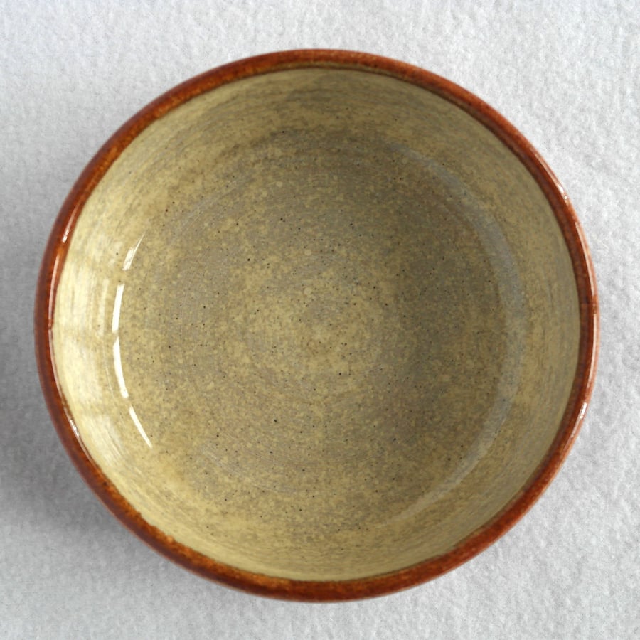 19-58 Flat bottomed bowl 15cm 6 inch (Free UK postage)