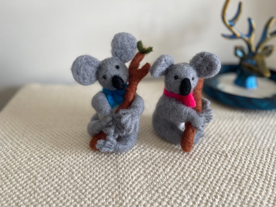 Koala couple-Handmade Wool Friends from the Countryside