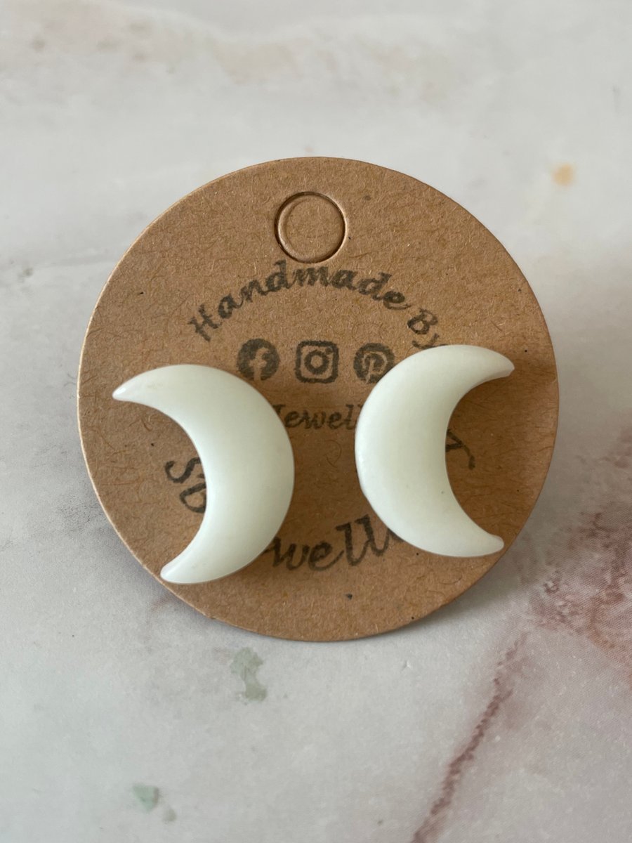 Handmade Polymer Clay Moon Studs Earrings (Glow In Dark)