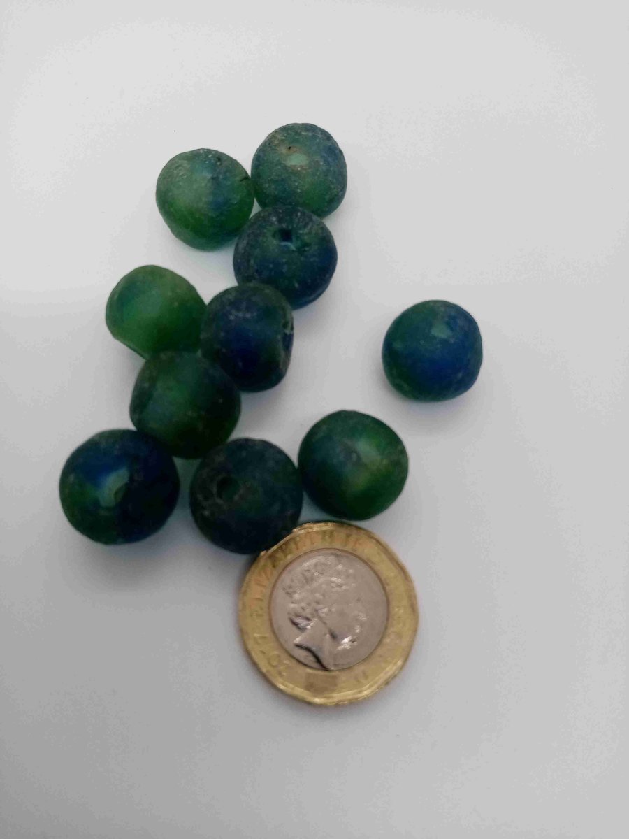 10 African round beads of recycled bottle glass 13 - 15 mm, in blue green