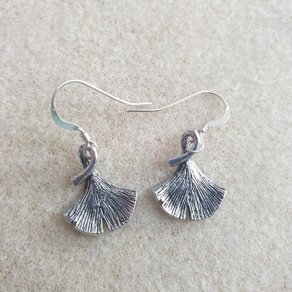 sterling silver earrings with beautiful silver ginko leaf charms boho style