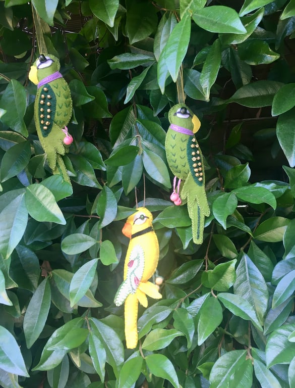 London Parakeet Hanging Felt Ornament - folksy Christmas 2026