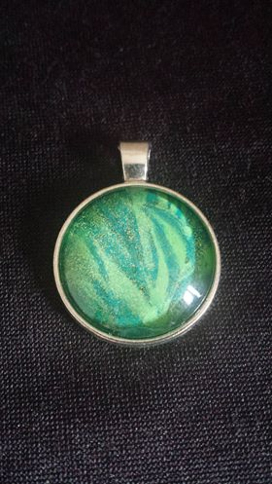 Green leafy nature pendant