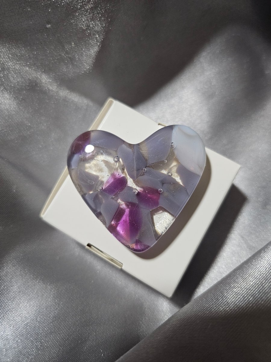 Fused Glass Pocket Heart - lilac shimmer