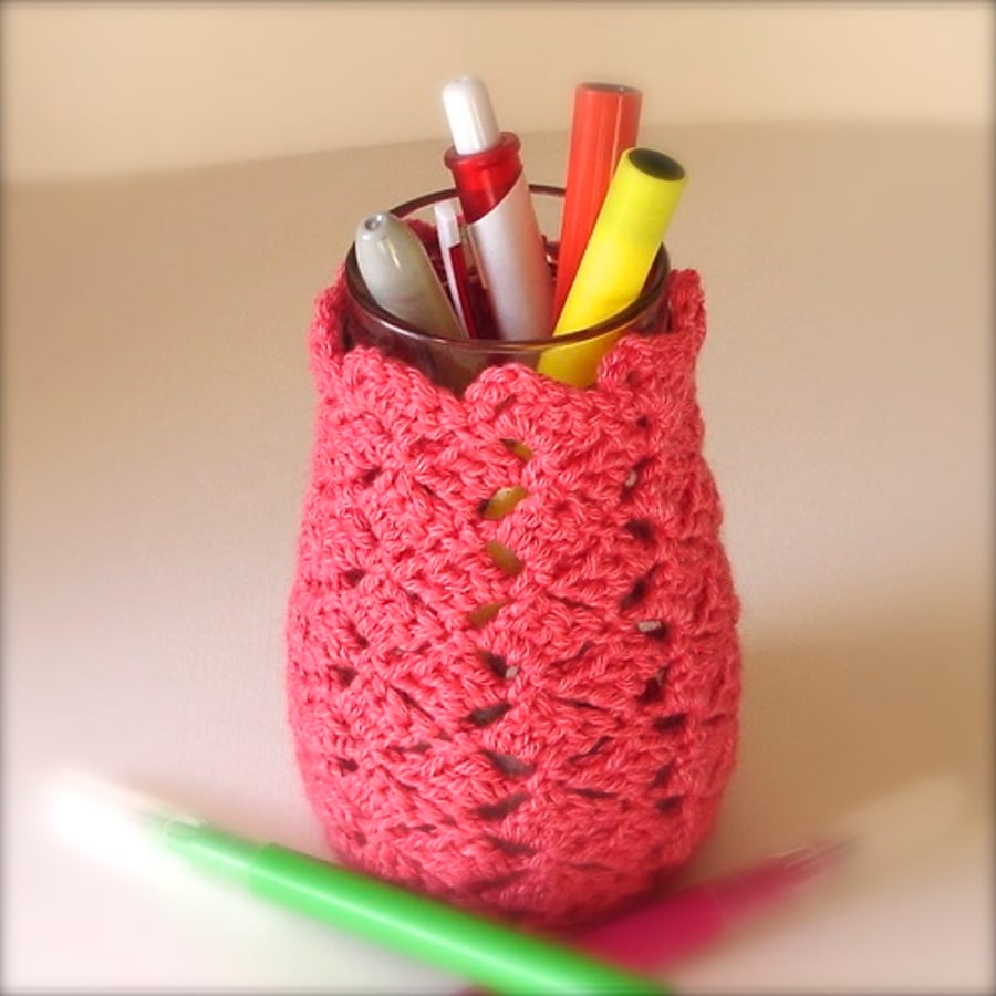 Pen Holder for Desk in Pink - Pencil Jar, Tidy, Pot - Yarn - Crochet Vase