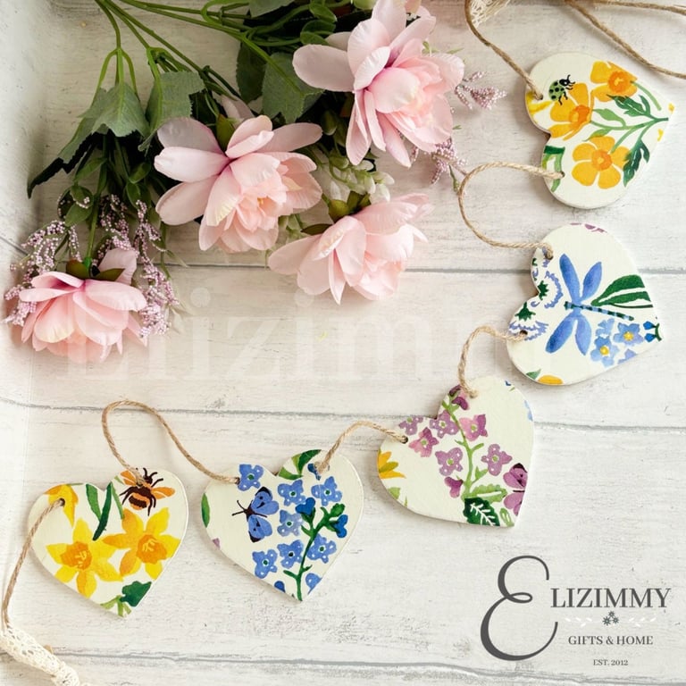 Handmade Floral Wooden Heart Bunting Garland. Emma Bridgewater Wildflowers