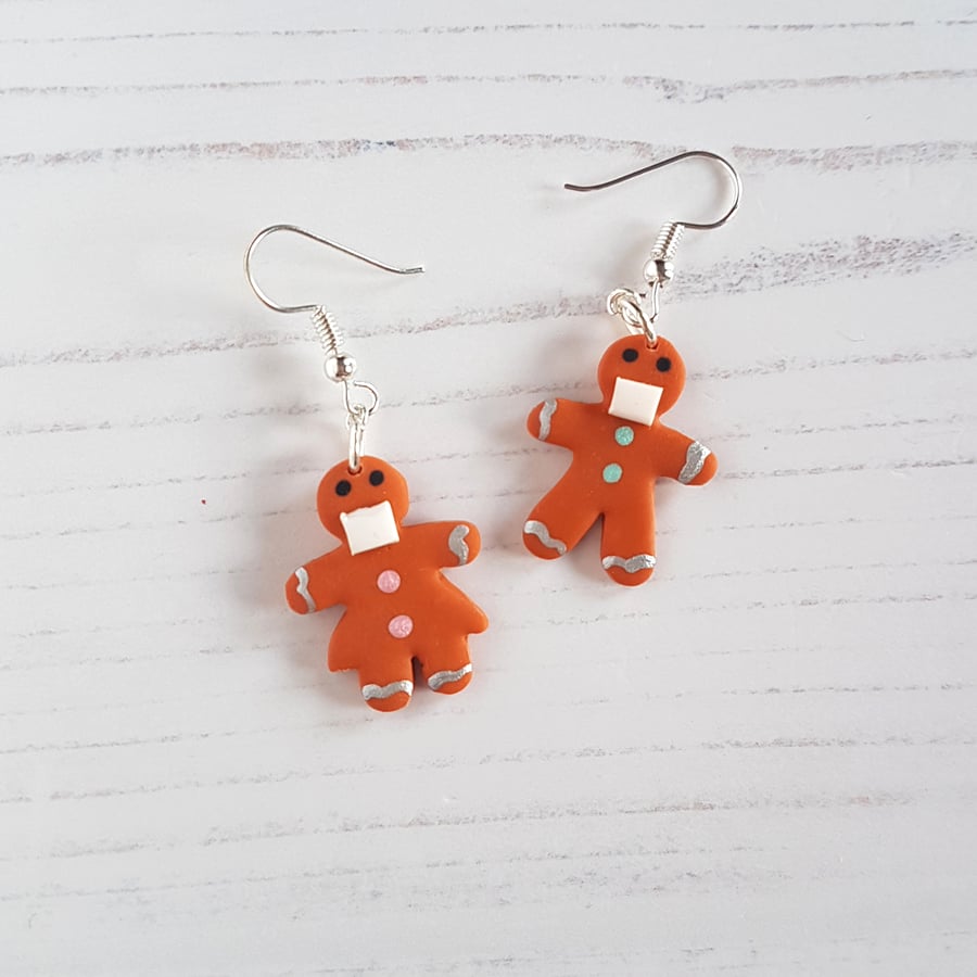 Gingerbread couple Modern earrings with face masks
