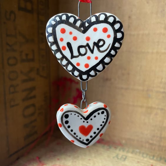 Ceramic illustrated love hearts