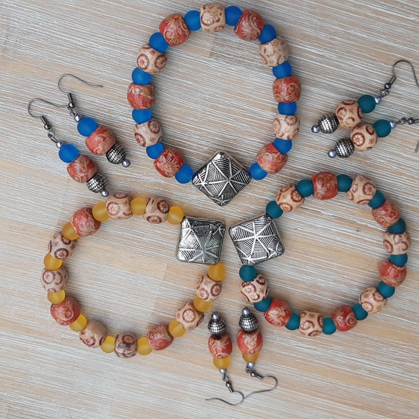 Bracelet and earring set