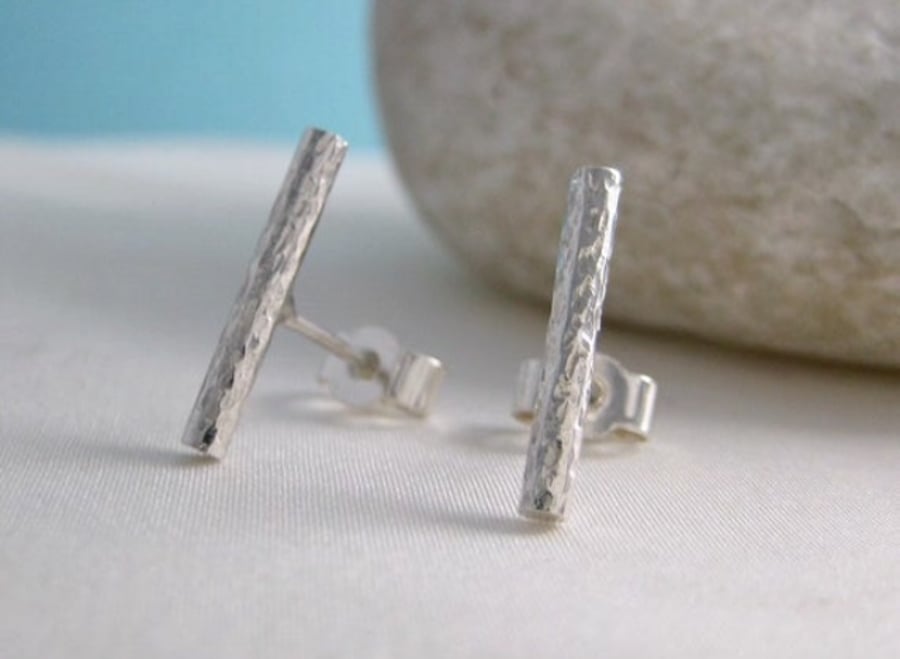 Sterling Silver Hammered Sparkly Bar-Stick Ear Stud Earrings 15mm Handmade UK