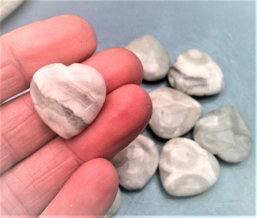 2 x Grey Agate Heart Beads, Jewellery Making Gemstones, 20mm Hearts for Crafting