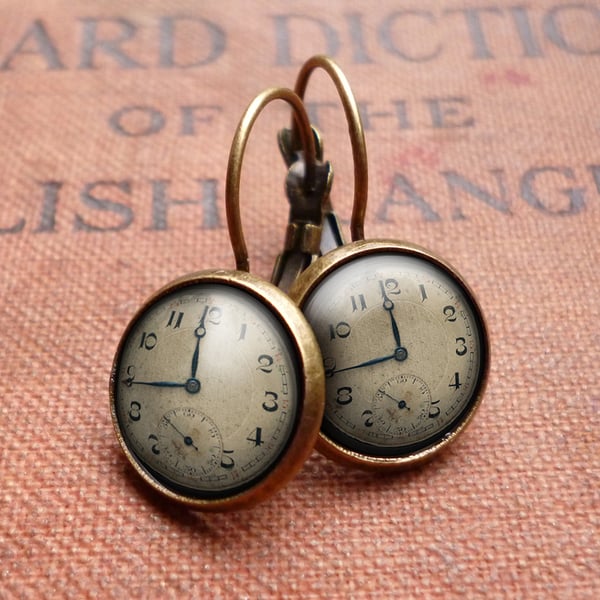 Vintage Clock Leverback Earrings (ER06)