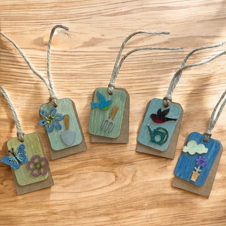 5 Wooden gift tags. Gift tags for a gardener. Garden gift labels. 