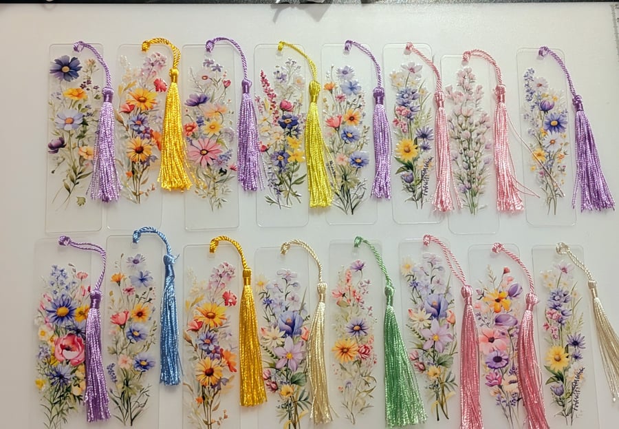 Acrylic floral themed bookmark with tassel 