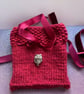 Gift bag knitted in raspberry pure new wool - Image 4