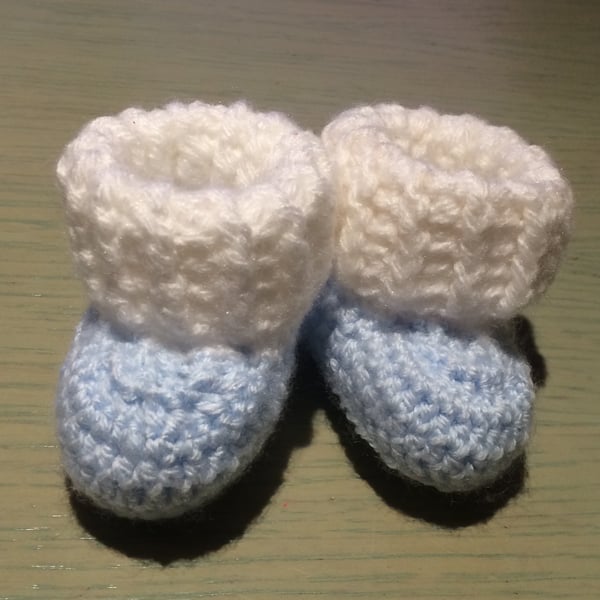 Gorgeous Crocheted Booties 