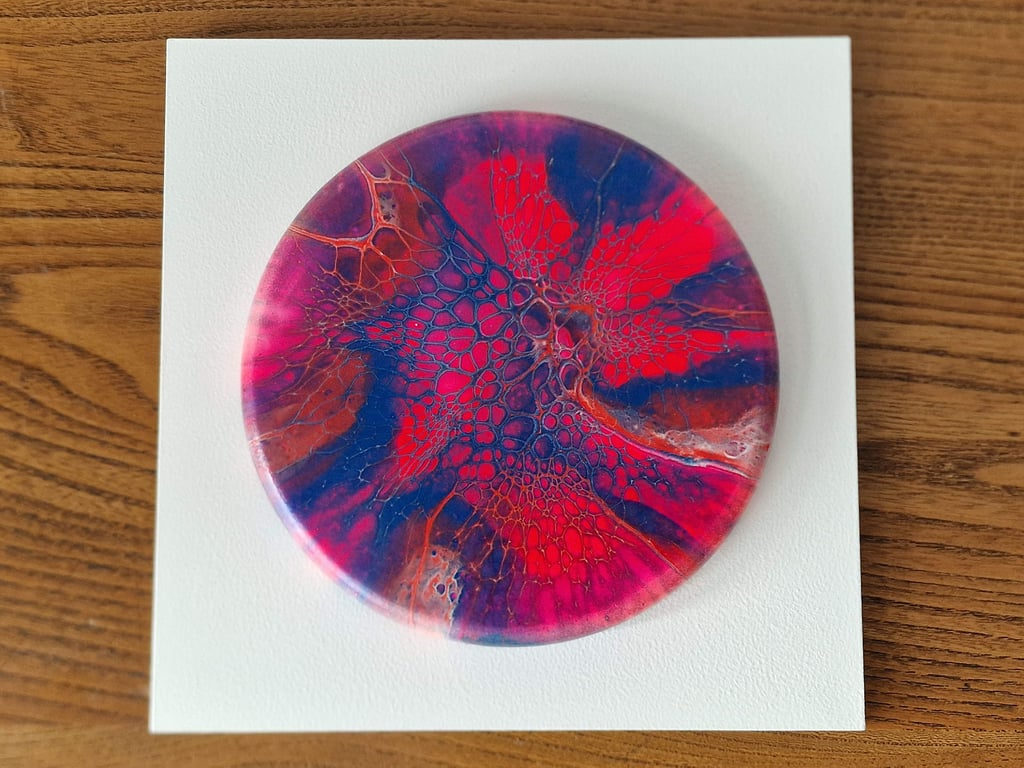 18.8cm x 18.8cm acrylic pour painting wall plaque