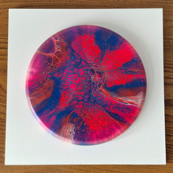 18.8cm x 18.8cm acrylic pour painting wall plaque