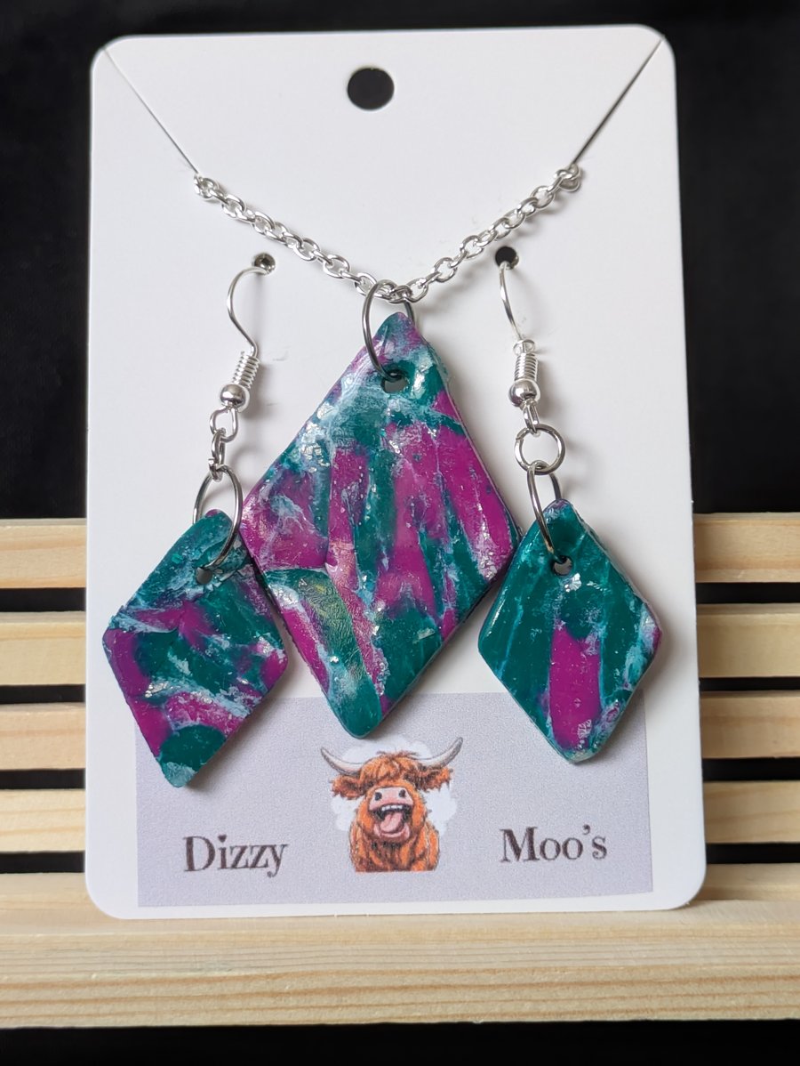 Diamond shaped necklace and earrings set. Green and purple marble effect.