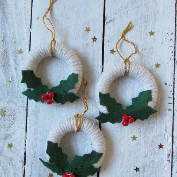 holly wreath, contemporary Christmas tree decorations, upcycled mini wreaths, 