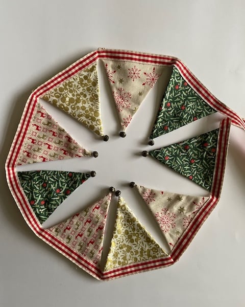 Berries, snowflakes and reindeer fabric mini bunting with jingle bells