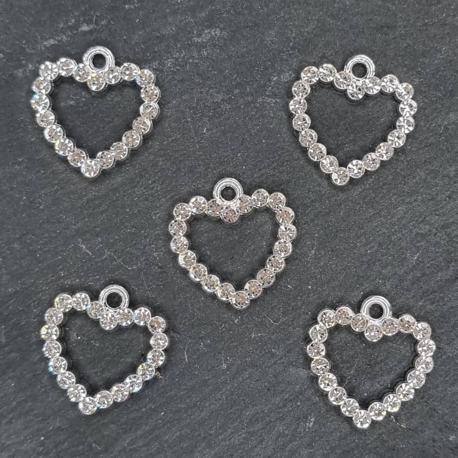 5 rhinestone heart charms 