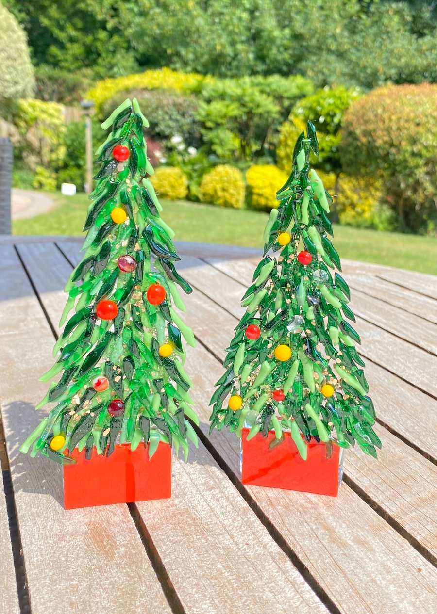Fused glass Christmas trees - candle holder decoration