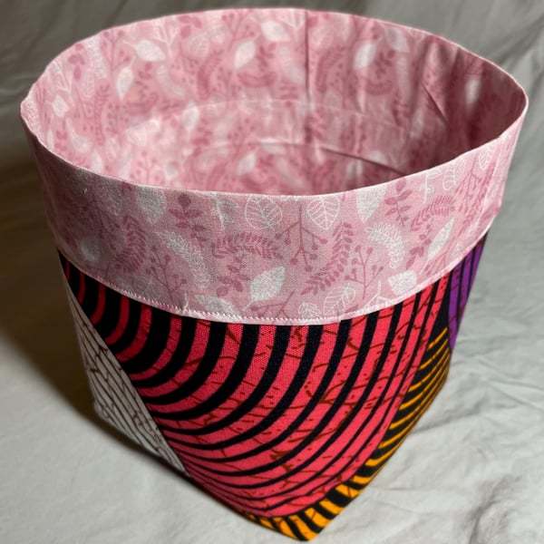 Fabric storage tub