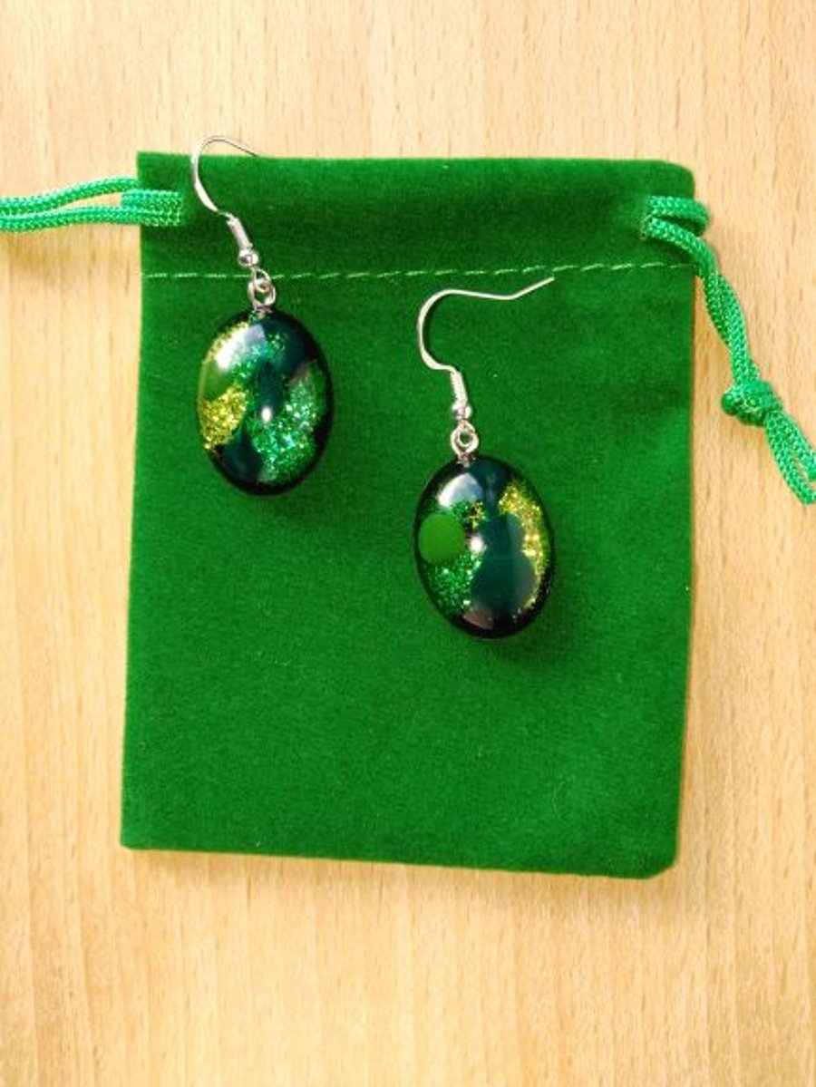 Resin green oval earrings