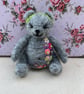 Needlefelted mini bear Gypsy - Image 4