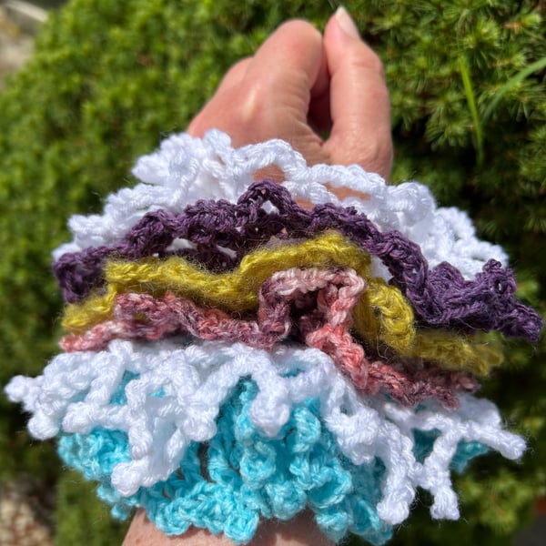 Lot of 6 Handmade lace crochet scrunchies hair accessories