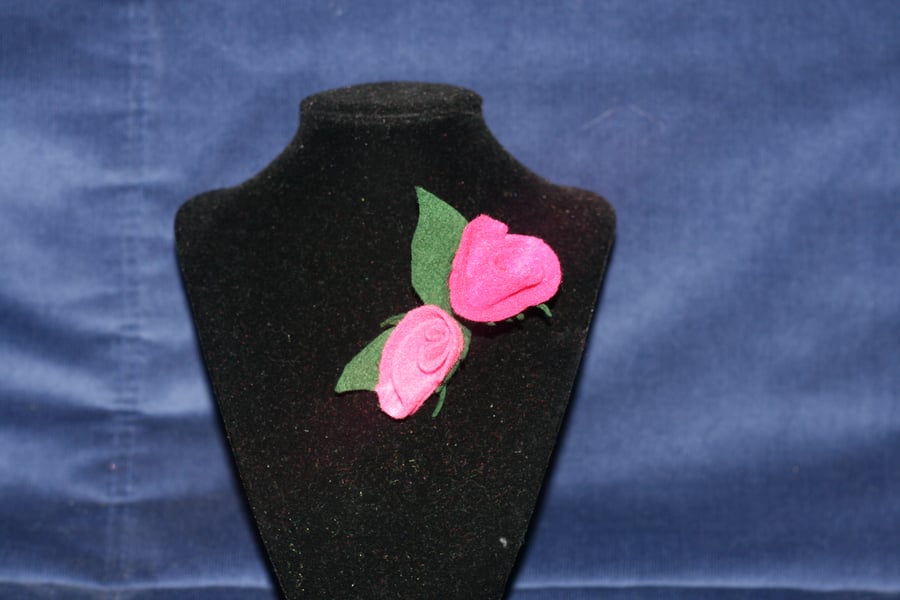Pink felt rose brooch