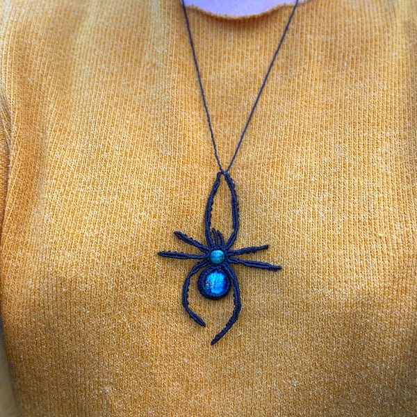 Macrame spider necklace 